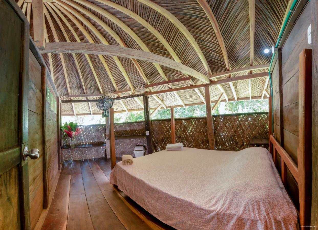 Hostal La Media Luna ปาโลมิโน ภายนอก รูปภาพ